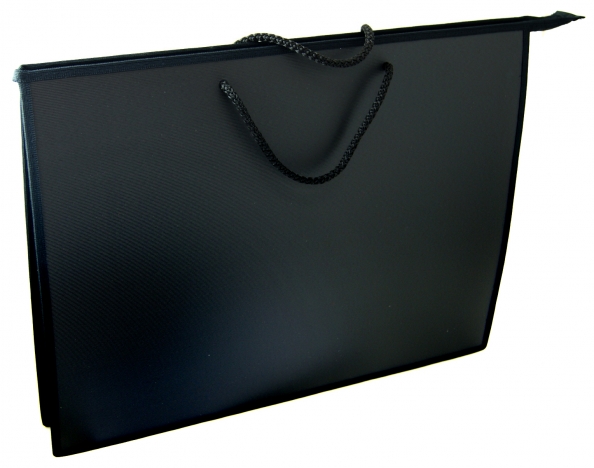 Папка с ручками А3  пластик  Черная