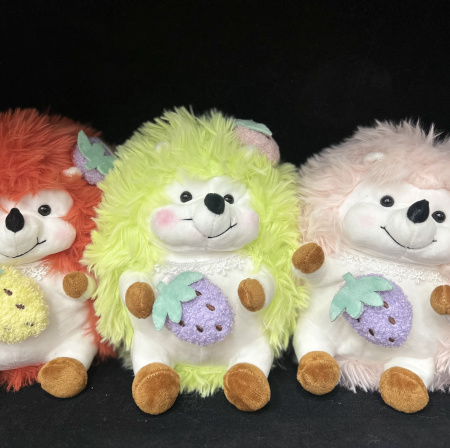 Игрушка мягкая Ёжик с клубникой 25см